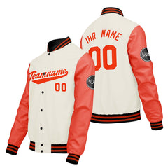 Maßgeschneiderte Creme Weiß Orange Letterman Varsity Jacket Individuelle Stickerei Druck nach Ihrem Wunsch