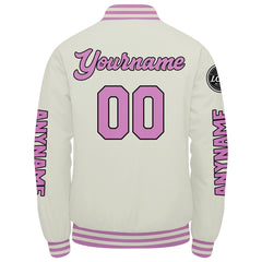 Maßgeschneiderte Creme Rosa Letterman Varsity Jacket Individuelle Stickerei Druck nach Ihrem Wunsch