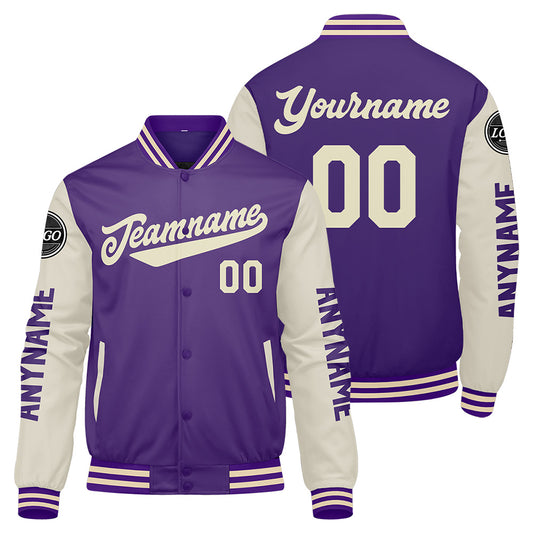 Maßgeschneiderte Lila Creme Letterman Varsity Jacket Individuelle Stickerei Druck nach Ihrem Wunsch