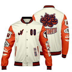 Maßgeschneiderte Weiß Orange Letterman Varsity Jacket Individuelle Stickerei Druck nach Ihrem Wunsch