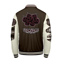 Maßgeschneiderte Braun Weiß Letterman Varsity Jacket Individuelle Stickerei Druck nach Ihrem Wunsch