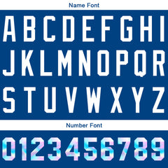 Ein personalisiertes authentisches Baseball-Trikot und eine Netz-Baseballmütze