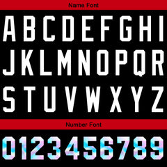 Ein personalisiertes authentisches Baseball-Trikot und eine Netz-Baseballmütze