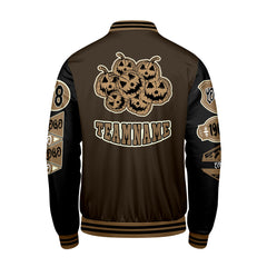 Maßgeschneiderte Braun Schwarz Letterman Varsity Jacket Individuelle Stickerei  Druck nach Ihrem Wunsch