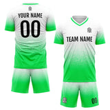 Benutzerdefinierte Fußball Trikots für Männer Frauen Personalisierte Fußball Uniformen für Erwachsene und Kind Keine grün&Weiß