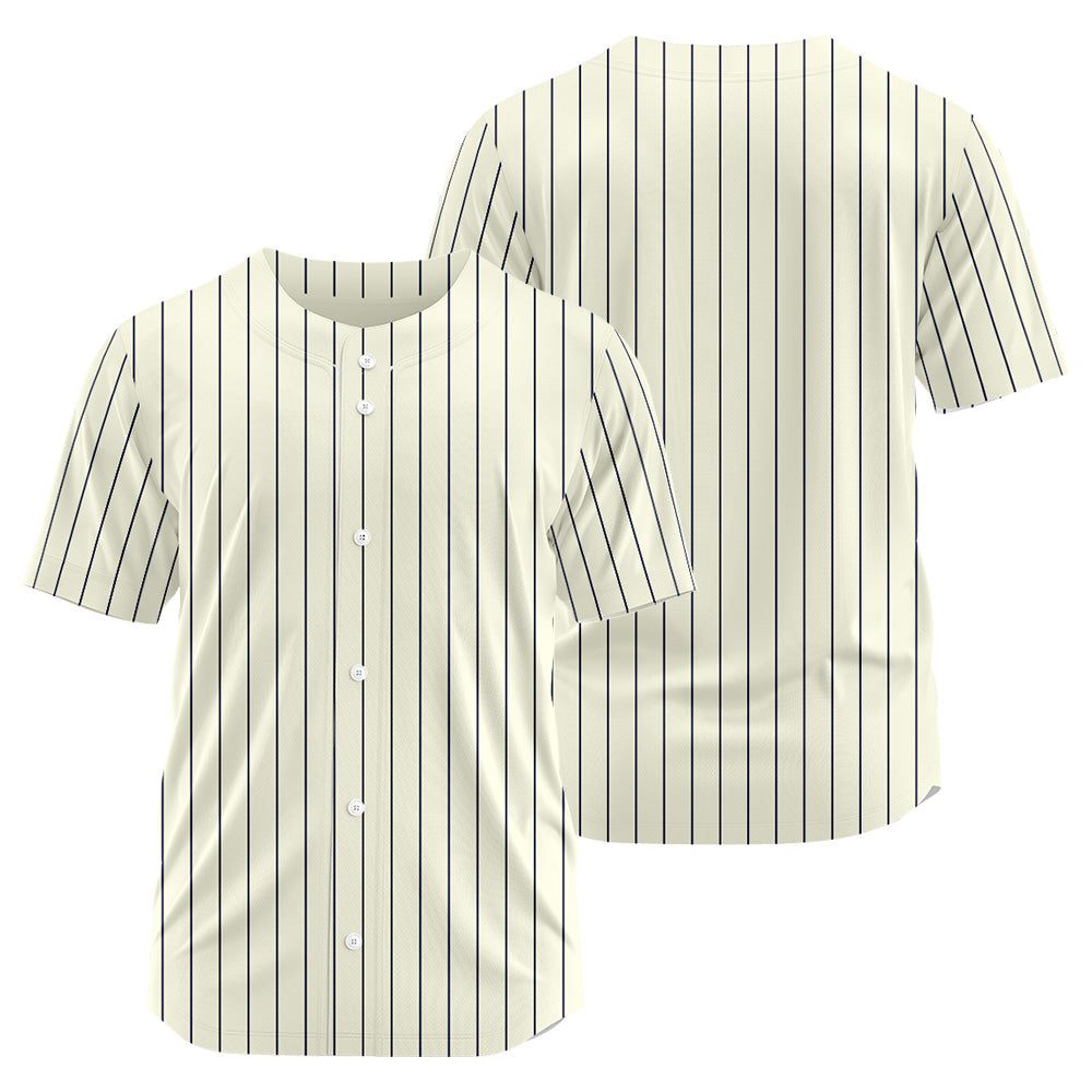 Ein personalisiertes  authentisches Baseball-Trikot und eine Netz-Baseballmütze