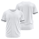 Ein personalisiertes  authentisches Baseball-Trikot und eine Netz-Baseballmütze